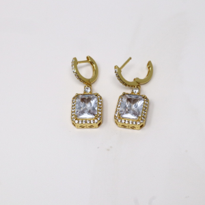 Magnifiques boucles d'oreilles en acier inoxydable plaqué or