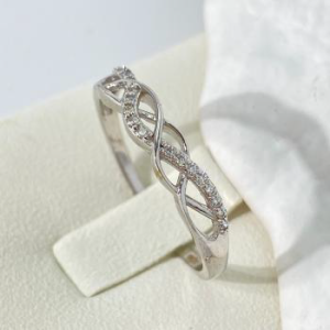 Bague en Argent Sterling Plaqué Or Blanc CZ Minimaliste Entrelacée - Empilable - Taille 7-8-9