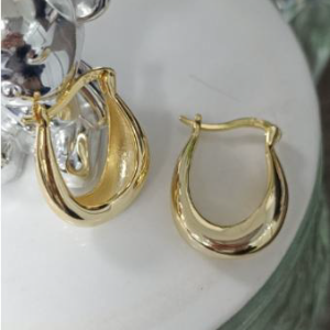 Boucles d'oreilles plaquées or et créoles épaisses - Bijoux audacieux