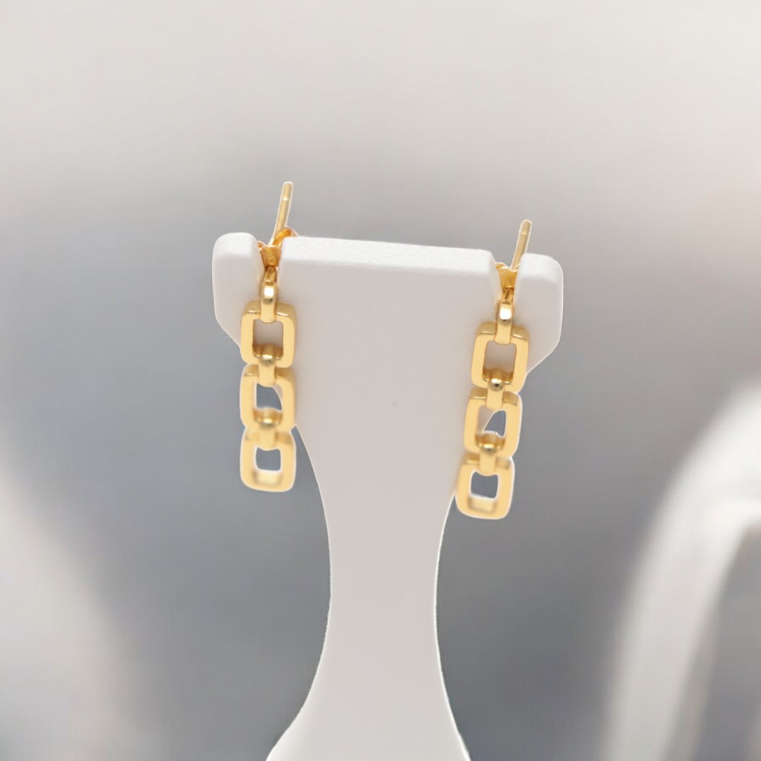 Améliorez votre style avec des boucles d'oreilles en argent sterling plaqué or luxueuses – Image 3