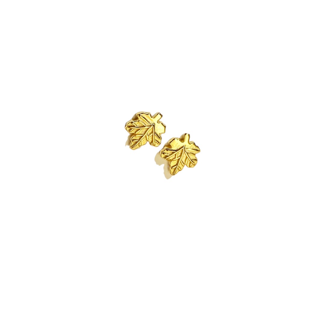 Boucles d'oreilles en feuille d'érable plaqué or 18 carats – Argent sterling pour femmes – Image 3