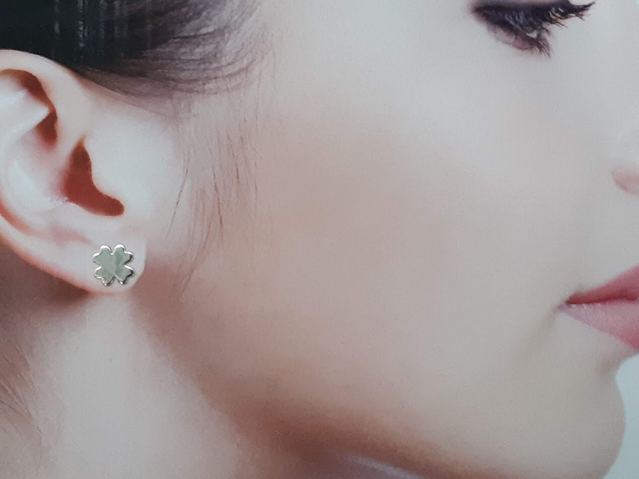 Boucles d'oreilles en argent sterling 925 à motif de trèfle à quatre feuilles – Image 22