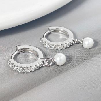 Boucles d'oreilles créoles en perles d'or blanc – Argent Sterling & Cubic – Image 7