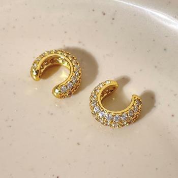 Clips d'oreilles en argent sterling plaqué or 18K avec zirconium cubique – Image 7