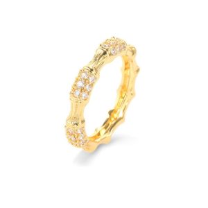 Brillez avec la bague en argent sterling plaquée or ornée de Cubic - Taille 7-8